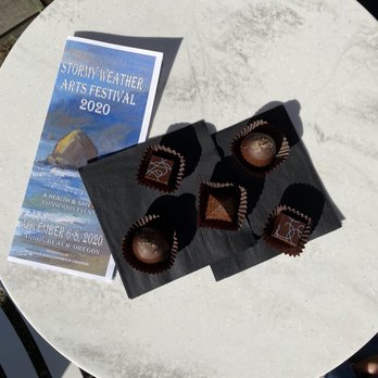 Chocolate Café - Yummy chocolate flavors... artistic!? Yes! - Desserts Near Me - Cannon Beach, Oregon
