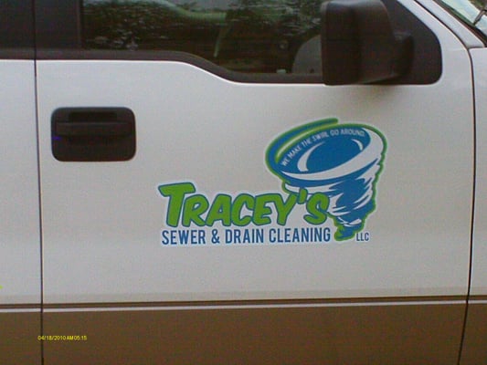 Traceys Sewer & Drain Cleaning Logo