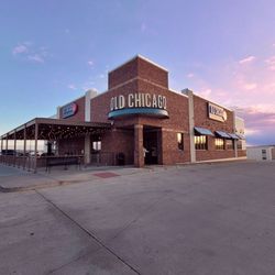Old Chicago Pizza + Taproom