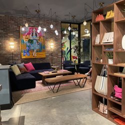 Blue Suede - Seating area