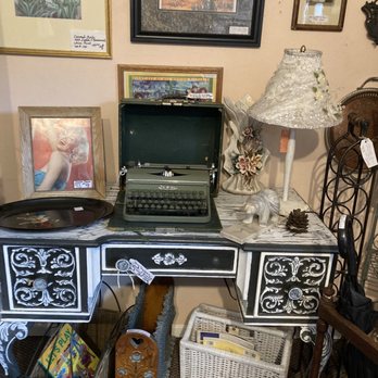 The Goods at Crestline - Used, Vintage & Consignment Near Me - Crestline, California