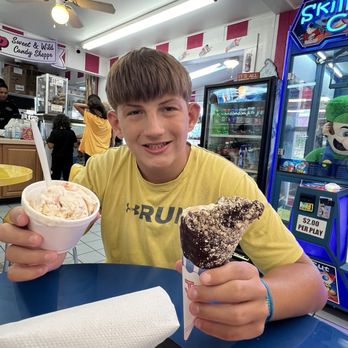 Goody Goody Gumdrop - Chocolatiers & Shops Near Me - Wisconsin Dells, Wisconsin