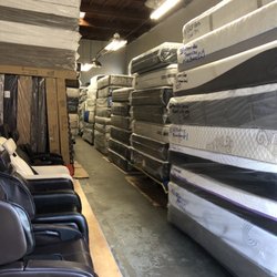 Chillin' Mattress - Well organized facility w/ LOTS of mattress units!