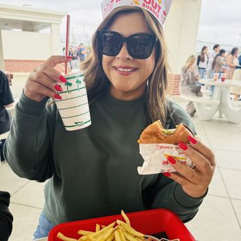In-N-Out Burger - Great addition to the East Coast! Combo #1 - Burgers Near Me - Antioch, Tennessee In-N-Out Burger - Great addition to the East Coast! Combo #1 - Burgers Near Me - Antioch, Tennessee