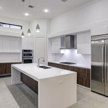 Luxe Italy kitchens - Beautiful modern kitchen installed in the Westview area.
Materials:
walnut//Glossy white
with gola handles - Kitchen & Bath Near Me - Houston, Texas Luxe Italy kitchens - Beautiful modern kitchen installed in the Westview area.
Materials:
walnut//Glossy white
with gola handles - Kitchen & Bath Near Me - Houston, Texas