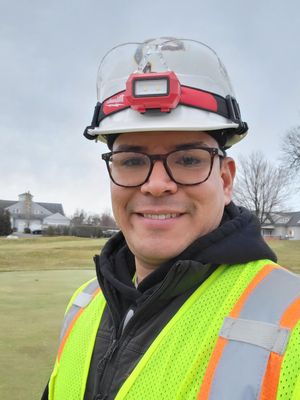 Ledezma Handyman Logo