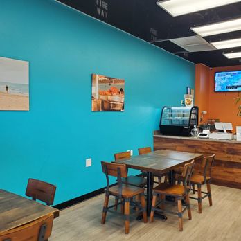 Piñones En Orlando - a view of a coffee shop - Latin American Near Me - Orlando, Florida Piñones En Orlando - a view of a coffee shop - Latin American Near Me - Orlando, Florida
