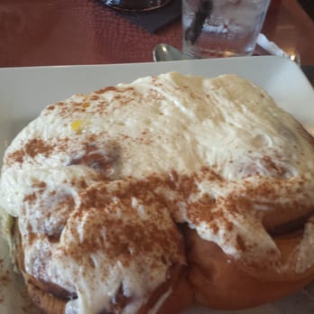 Hershey Pantry - Huge cinnamon roll, split with someone else! Frosting not overly sweet - Breakfast & Brunch Near Me - Hershey, Pennsylvania