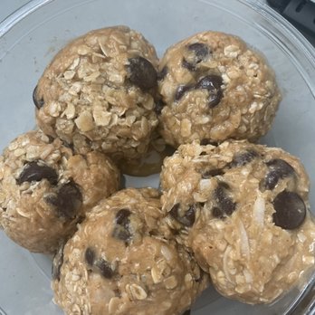 Bahia Bowls - Peanut butter and chocolate chip - Acai Bowls Near Me - Cape Coral, Florida Bahia Bowls - Peanut butter and chocolate chip - Acai Bowls Near Me - Cape Coral, Florida