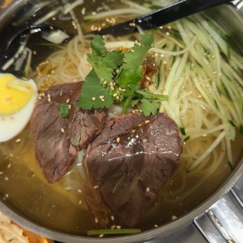 Tao’s Chinese Kitchen - Sliced beef cold noodle soup - Chinese Near Me - Thornhill, Ontario