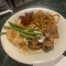 Jin Jin 12 Chinese Restaurant - Assorted fare!