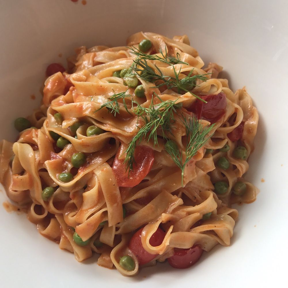 Levetto Aurora - Tomato, peas pasta - Pizza Near Me - Aurora, Ontario Levetto Aurora - Tomato, peas pasta - Pizza Near Me - Aurora, Ontario