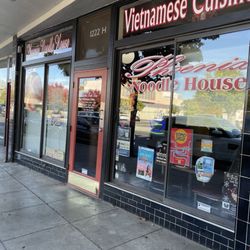 Phoenix Noodle House
