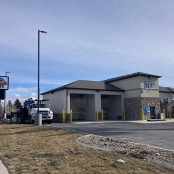 Bee Clean Premium Car Wash - Car Wash Near Me - West Jordan, Utah Bee Clean Premium Car Wash - Car Wash Near Me - West Jordan, Utah