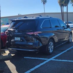 Airport Transportation Service of Inverness Florida - PLATINUM SIENNA up to 13suitcases with 4riders or up to 7passengers and their luggage