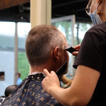 Razor Men Barber Albert st - Gentleman's cut - Men's Hair Salons Near Me - Brisbane City, QLD Razor Men Barber Albert st - Gentleman's cut - Men's Hair Salons Near Me - Brisbane City, QLD