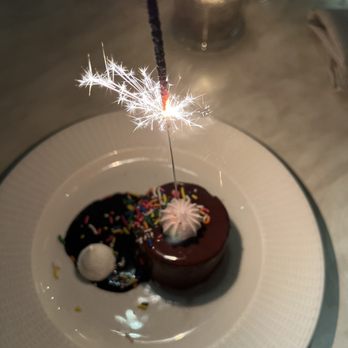 La Vie - Cake - Cocktail Bars Near Me - Washington, DC, District of Columbia