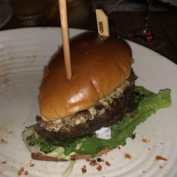 Simmzy's - American Near Me - Manhattan Beach, California