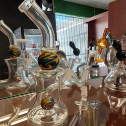 I-NHale Smoke Shop - Medium Rig with dropdown and banger set-up..