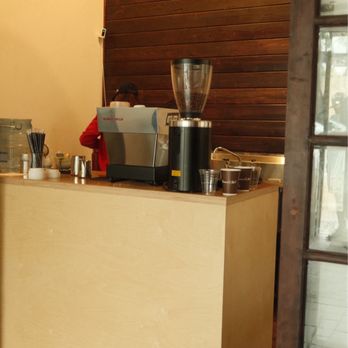 Harvard and Yale - Inside - Coffee & Tea Near Me - Claremont, California