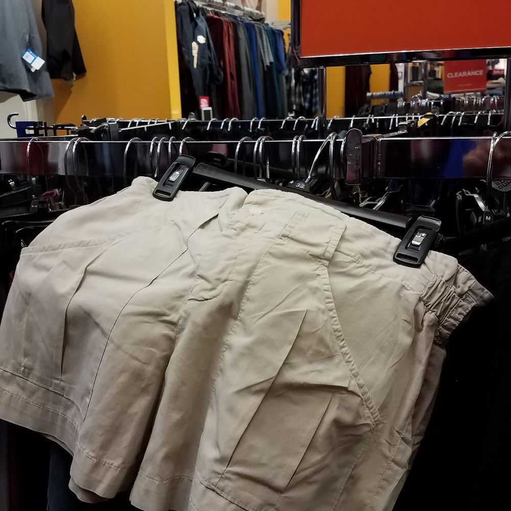 Kohl's - Picking out good stuff - Department Stores Near Me - CAMPBELL, California