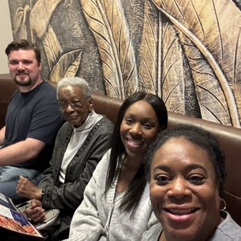 Godfreys - Me and my daughter, my mother-in-law and my daughter's boyfriend - Caribbean Near Me - Flowood, Mississippi