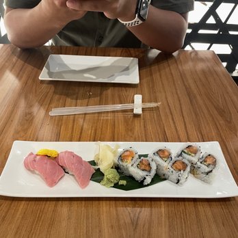 Morimoto - oh-toro and spicy salmon roll - Japanese Near Me - Las Vegas, Nevada