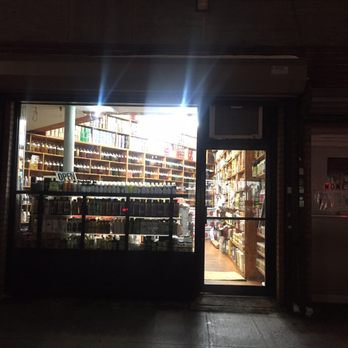 Muhammad's Place - From the outside at night (on Bedford Ave) - Perfume Near Me - Brooklyn, New York Muhammad's Place - From the outside at night (on Bedford Ave) - Perfume Near Me - Brooklyn, New York
