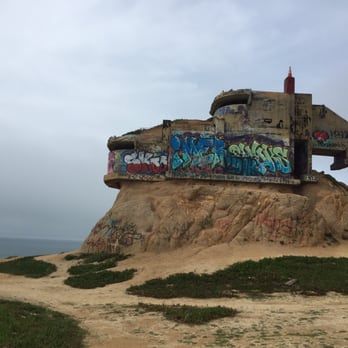 Devil's Slide Coastal Trail - Graffiti'd fortress of sorts. - Hiking Near Me - Pacifica, California