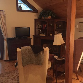 Stonecroft Inn - Hotels Near Me - Ledyard, Connecticut