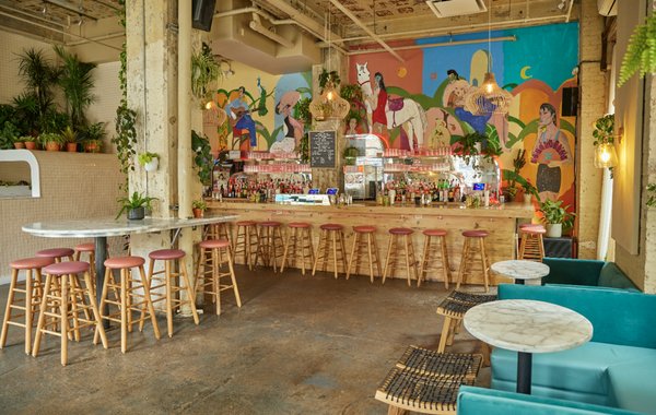 Cafe Balearica by null