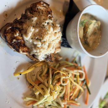 The Black Molly Grill - Mahi blackened, with shoestring veggies and glow sauce. - American Near Me - St. Augustine, Florida The Black Molly Grill - Mahi blackened, with shoestring veggies and glow sauce. - American Near Me - St. Augustine, Florida