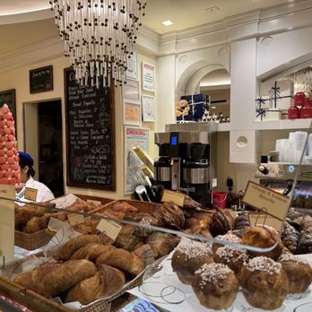 Cafe Bilboquet - Cafes Near Me - New York, New York
