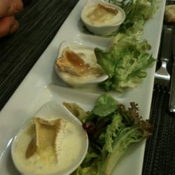 Le Saint-Aubin Restaurant - Trilogie de fromages normands à la poire (camembert, pont-l'évêque, livarot)