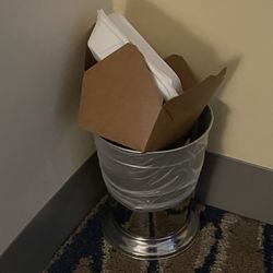 Inn at Morro Bay - Small trash can