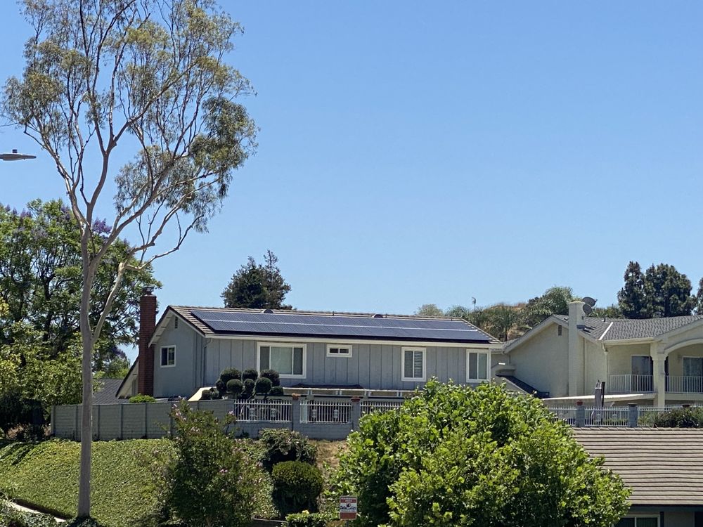 Slide of American Array Solar and Roofing