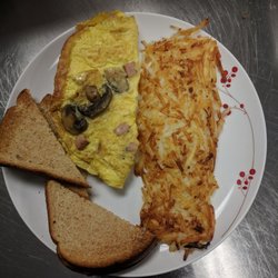 Breakfast At Berries