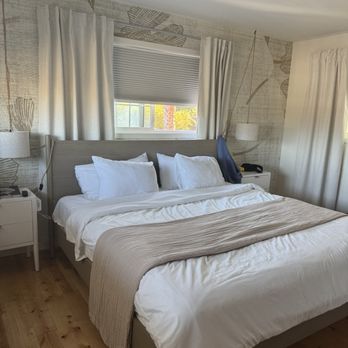 Swell House - Cute little room - Hotels Near Me - Santa Cruz, California Swell House - Cute little room - Hotels Near Me - Santa Cruz, California