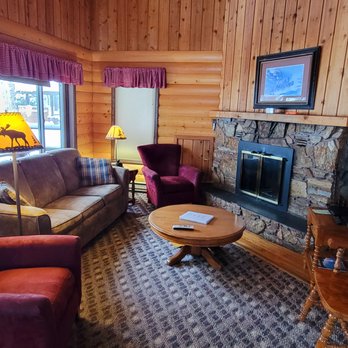Glacier Wilderness Resort - All living rooms have a hideaway bed couch - Vacation Rentals Near Me - West Glacier, Montana Glacier Wilderness Resort - All living rooms have a hideaway bed couch - Vacation Rentals Near Me - West Glacier, Montana