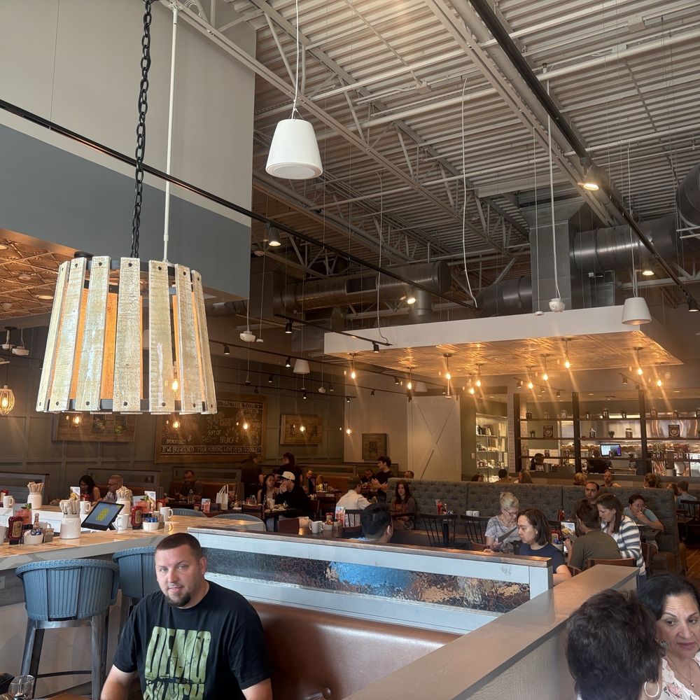 First Watch - Inside - Breakfast & Brunch Near Me - Conroe, Texas First Watch - Inside - Breakfast & Brunch Near Me - Conroe, Texas