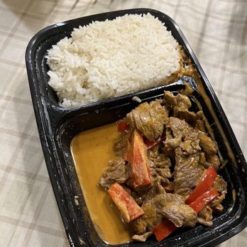 Thonglor - Panang Nuer - Thai Near Me - Brighton, Massachusetts