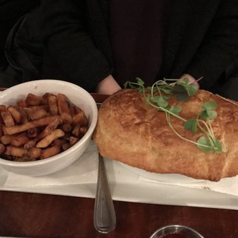 Hungry Brew Hops - Vegetarian Pot Pie with Fries - Gastropubs Near Me - Newmarket, Ontario