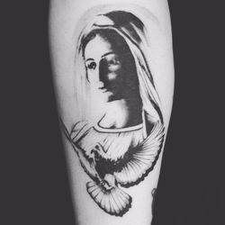 Melrose Tattoo - Tattoo