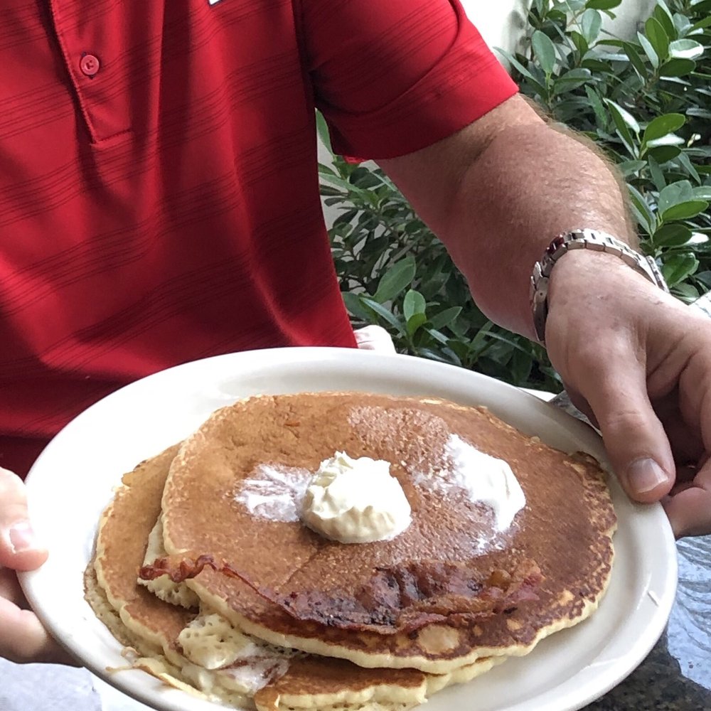 Blue Moon Diner - Short stack and side of bacon - Diners Near Me - Palm Beach Gardens, Florida