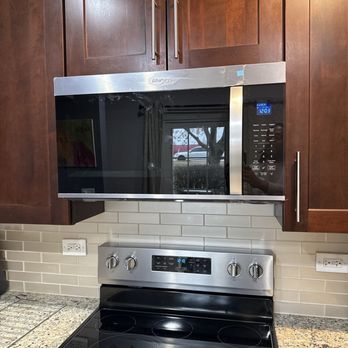 Switch Service - Microwave Oven - Appliances & Repair Near Me - Chicago, Illinois