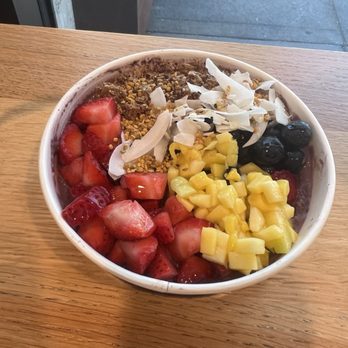 Pressed Juicery - Beauty Wellness Bowl - Juice Bars & Smoothies Near Me - Sacramento, California Pressed Juicery - Beauty Wellness Bowl - Juice Bars & Smoothies Near Me - Sacramento, California
