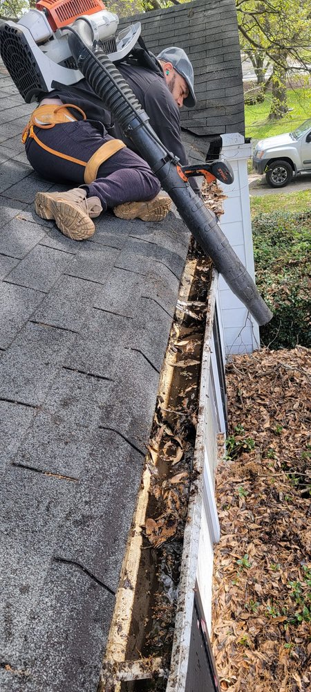 Slide of Arc Gutter Cleaning