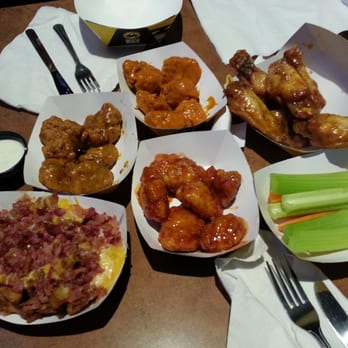 Buffalo Wild Wings - wings in various sauces (thai curry, Asian zing, parmesan garlic, etc.) - American Near Me - Saugus, Massachusetts