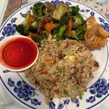 Golden Bowl - Cashew Chicken - Chinese Near Me - Hughson, California Golden Bowl - Cashew Chicken - Chinese Near Me - Hughson, California