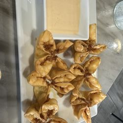 Food Hall Boba Hibachi Pho - Crab Rangoon